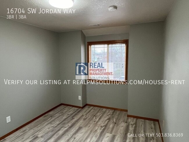 Building Photo - 16704 SW Jordan Way