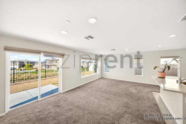 Building Photo - 7651 Heathblossom St