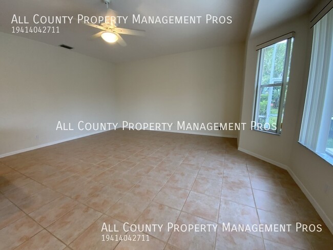 Building Photo - 5112 Far Oak Cir