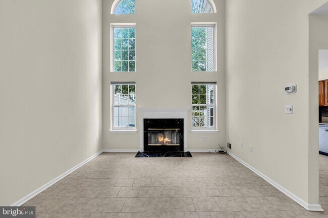 Building Photo - 206 Sandpiper Ct