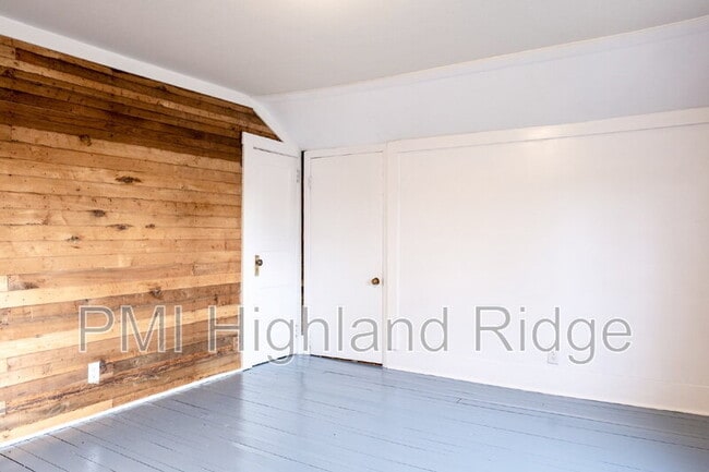 Building Photo - 217 Fite Ave E