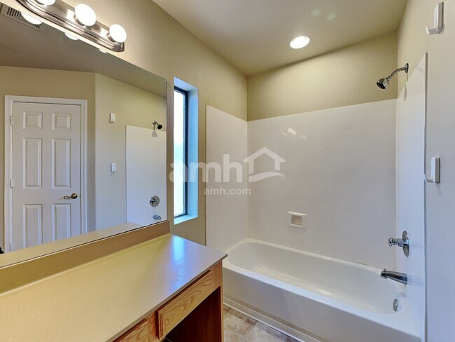 Building Photo - 10406 W Orange Blossom Ln