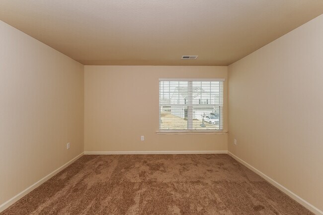 Building Photo - Home for rent in Springville!