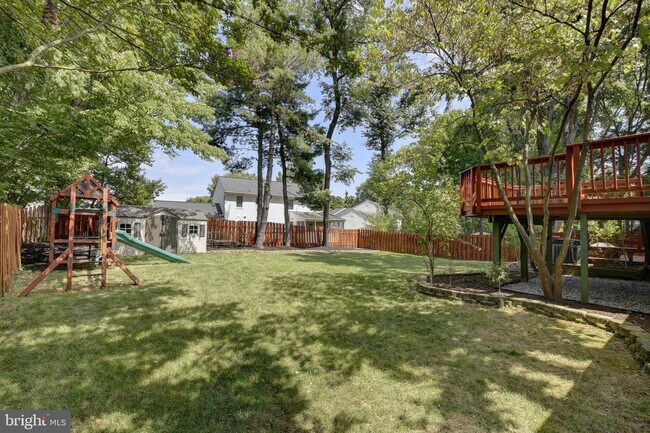 Building Photo - 618 Worchester St