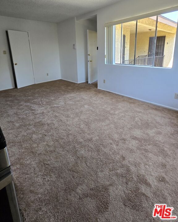 Building Photo - 2219 S Crenshaw Blvd