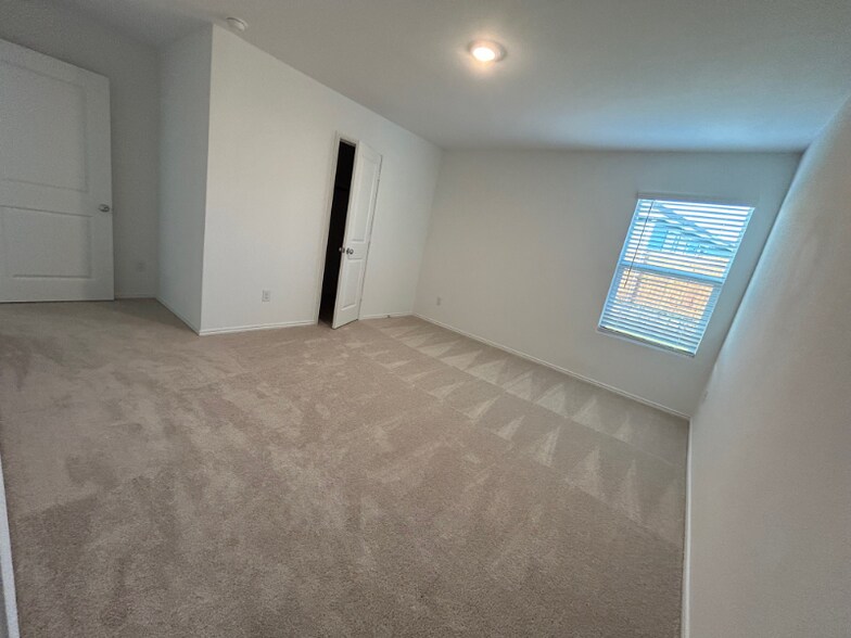 Building Photo - 1264 Eclipse Ln