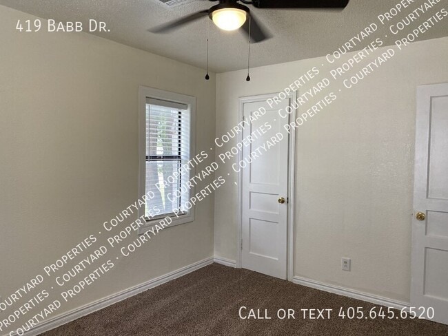 Building Photo - 419 Babb Dr