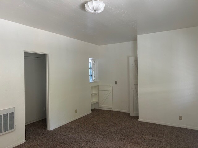 Building Photo - 219 Ladera St
