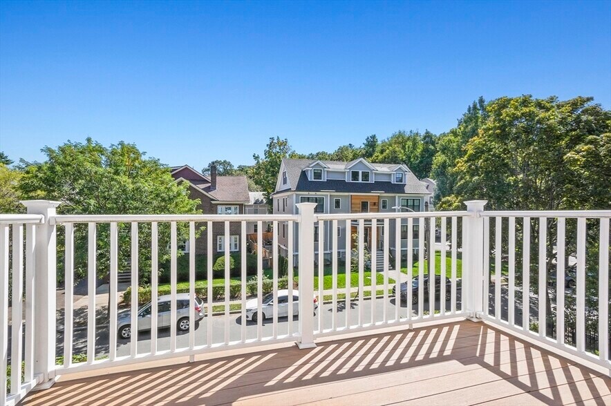 Building Photo - 91 Verndale St