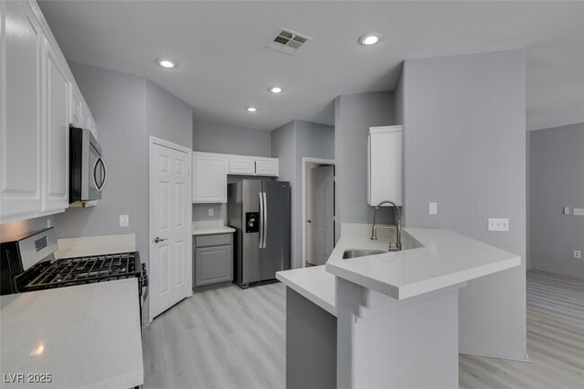 Building Photo - 803 Binbrook Dr
