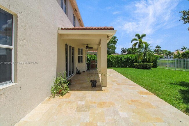 Building Photo - 1610 Sandpiper Cir