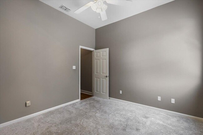 Building Photo - 1799 Cassatt Dr