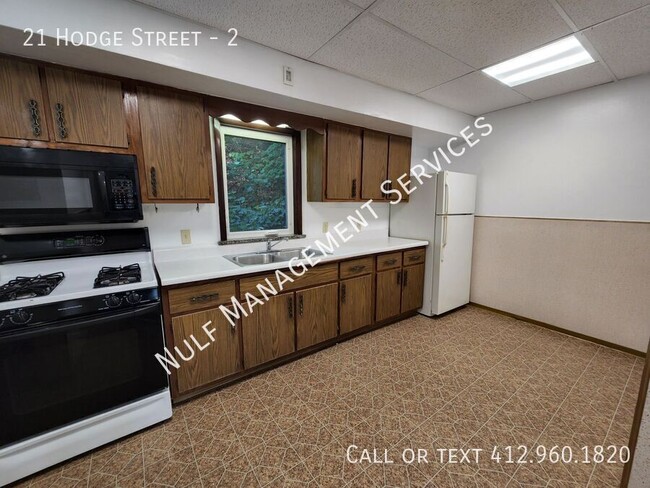 Building Photo - 2 Bed, 1 Bath unit in Oakland