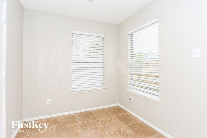 Building Photo - 621 Spillway Dr