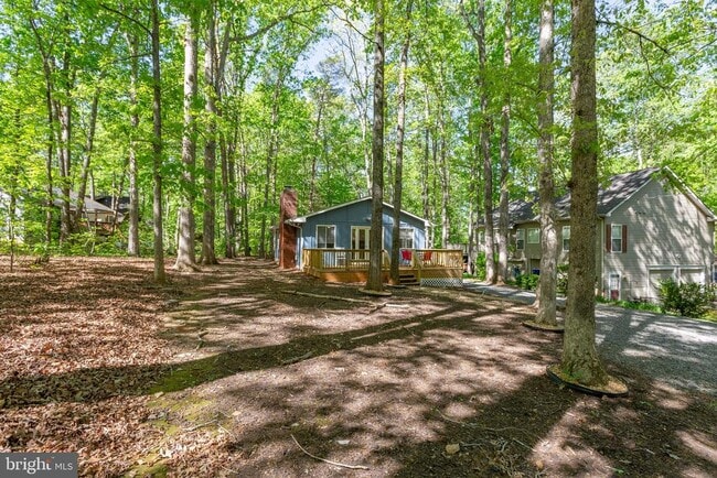 Building Photo - 303 Wilderness Dr