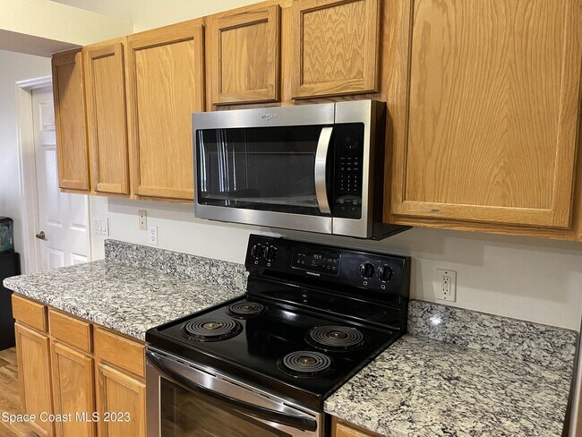 Building Photo - 1738 Loquat Ct NW