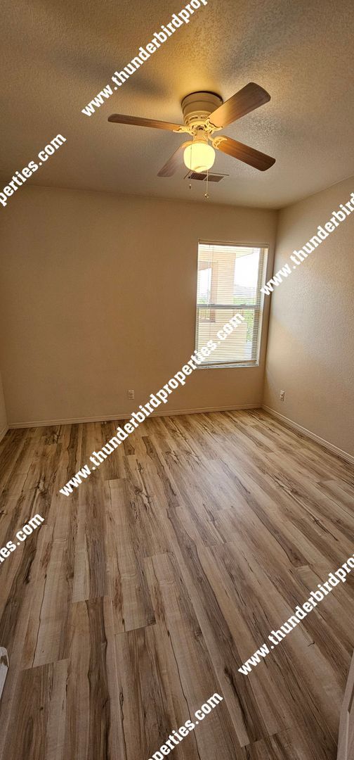 Building Photo - Gated Community 2 Bedroom, 2.5 Bathroom, 2 Car Garage, Upstairs Loft & Backyard. Available NOW!