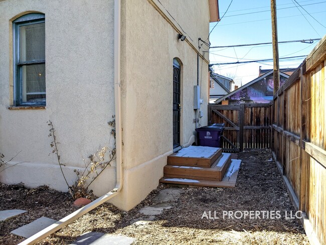 Building Photo - 123 E Bayaud Ave