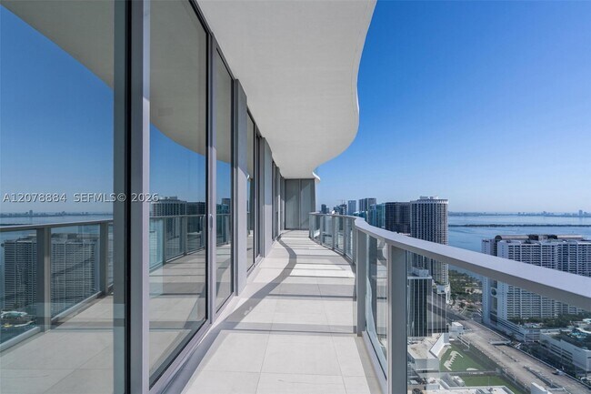 Building Photo - 1400 Biscayne Blvd