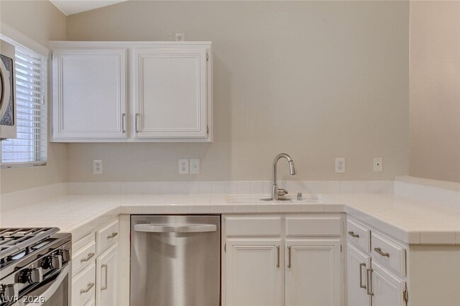 Building Photo - 1331 Frost Flower Dr