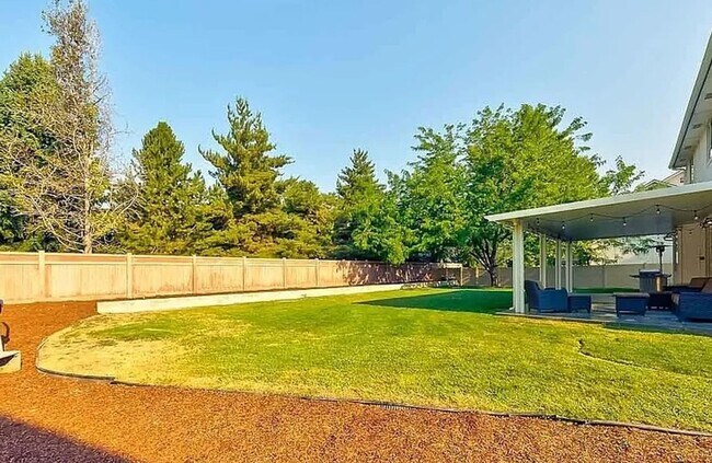 Building Photo - Fantastic home, in a great location!!!