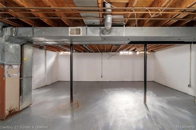 Building Photo - 44543 Savery Dr