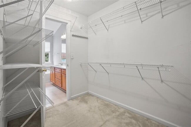 Building Photo - 2643 Whispering Pines Dr SW