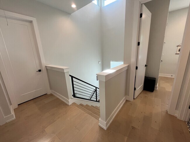 Building Photo - 3507 Oak Springs Dr