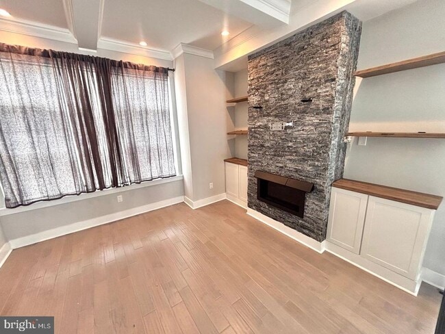Building Photo - 488 Evergreen Ave
