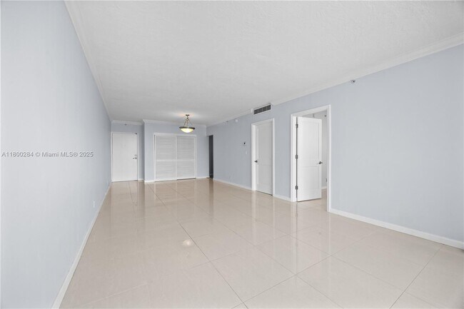 Building Photo - 3000 S Ocean Dr
