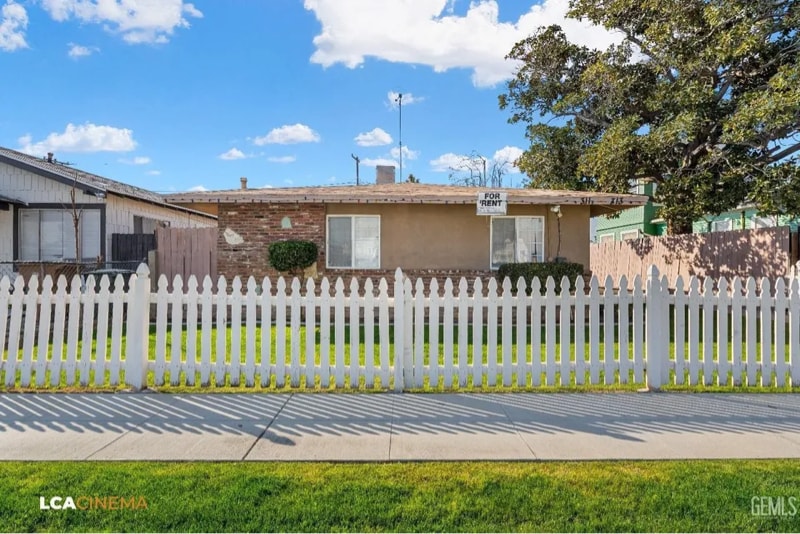 Building Photo - 311 F St