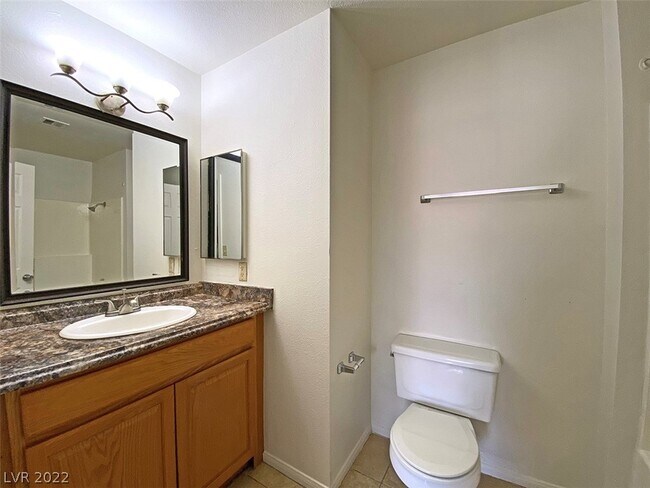 Building Photo - 7300 W Pirates Cove Rd