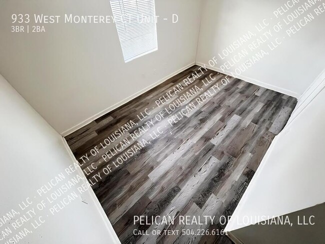 Building Photo - 933 Monterey Ct S