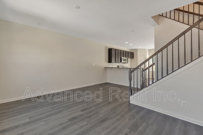 Building Photo - 819 Magnolia Ridge Dr