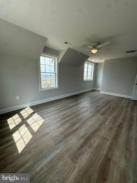 Building Photo - 1260 Elm St