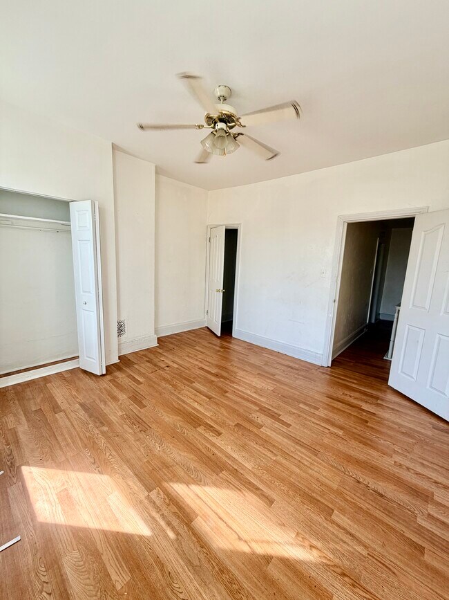 Building Photo - 1531 W Tucker St