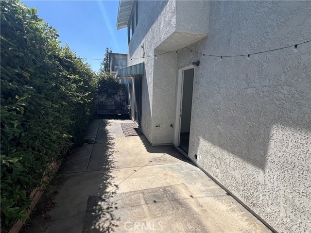 Building Photo - 205 Violet Ave