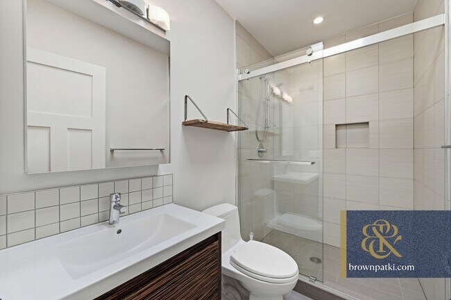 Building Photo - 360 Chenery St