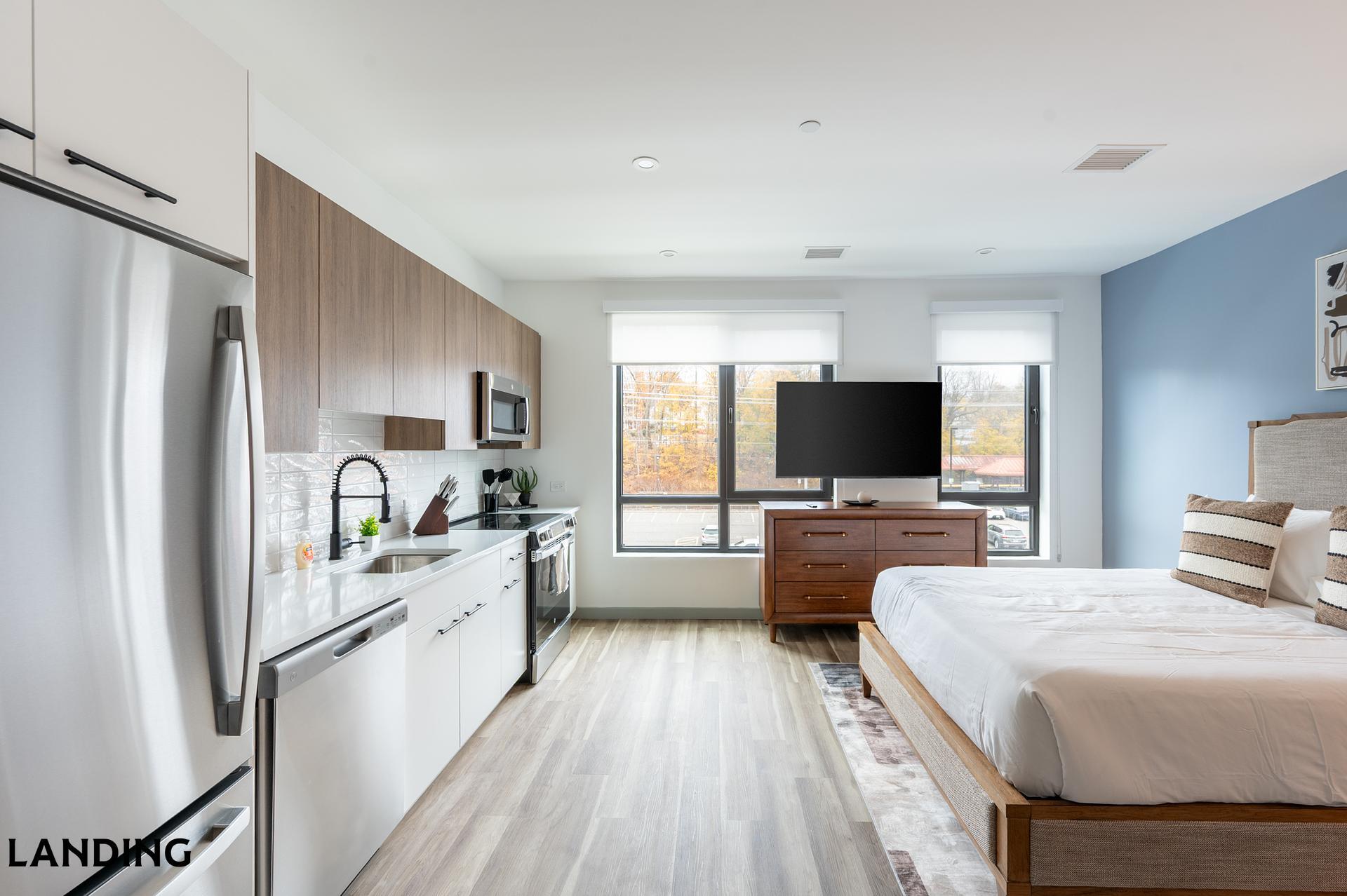 Building Photo - 39 Railroad Ave