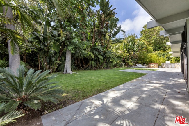 Building Photo - 30611 Las Estrellas Dr