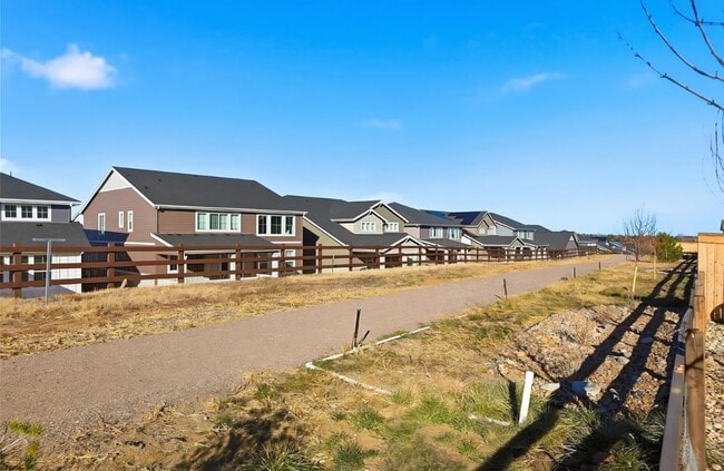 Building Photo - 10869 Wooden Pole Dr