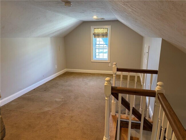 Building Photo - 31 Bradford St