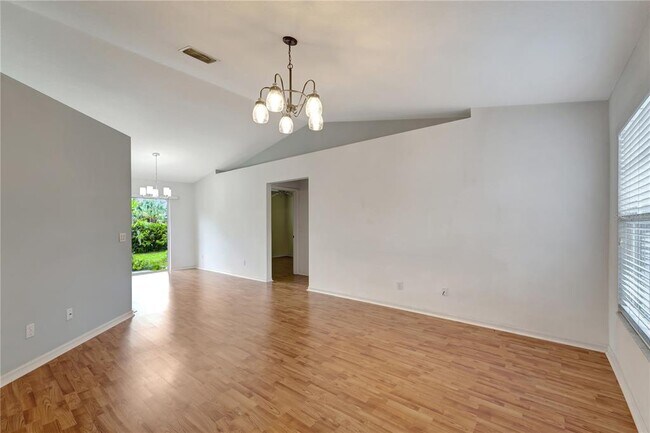 Building Photo - 2579 Oracle Ln