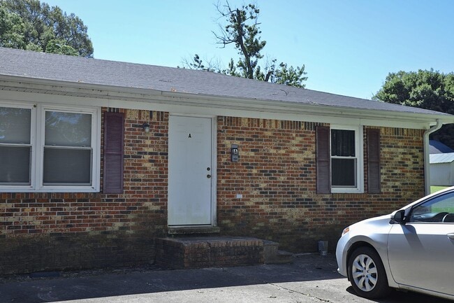 Primary Photo - 119 Mayes St