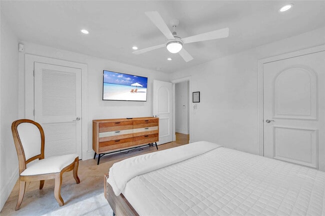 Building Photo - 74 Nurmi Dr