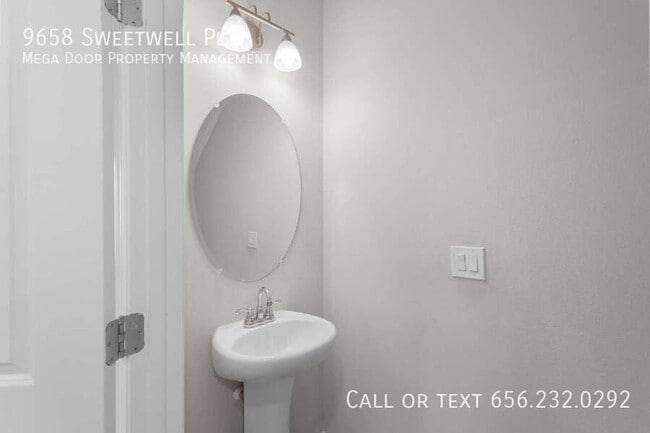 Building Photo - 9658 Sweetwell Pl