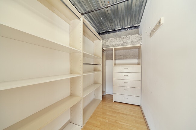 Building Photo - 465 10th St