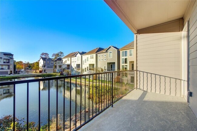 Building Photo - 1415 Adell Rose Ln