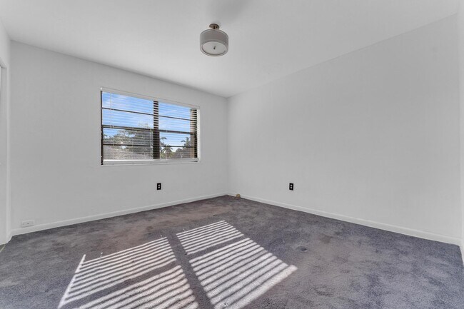 Building Photo - 11141 NW 22nd Ct