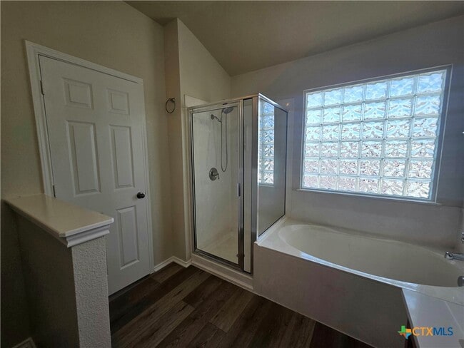 Building Photo - 105 Lava Bed Dr